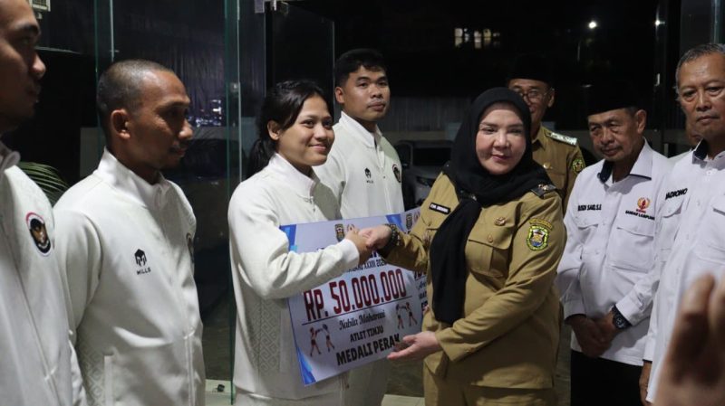 Wali Kota Eva Dwiana apresiasi atlet peraih perak dan perunggu, pasang target 20 medali di masa depan.
